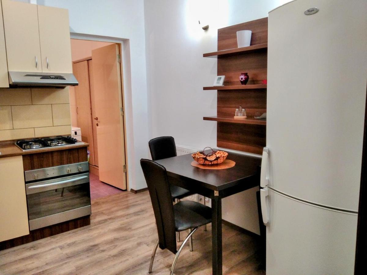 Lovely Central Apartment Braşov Eksteriør bilde